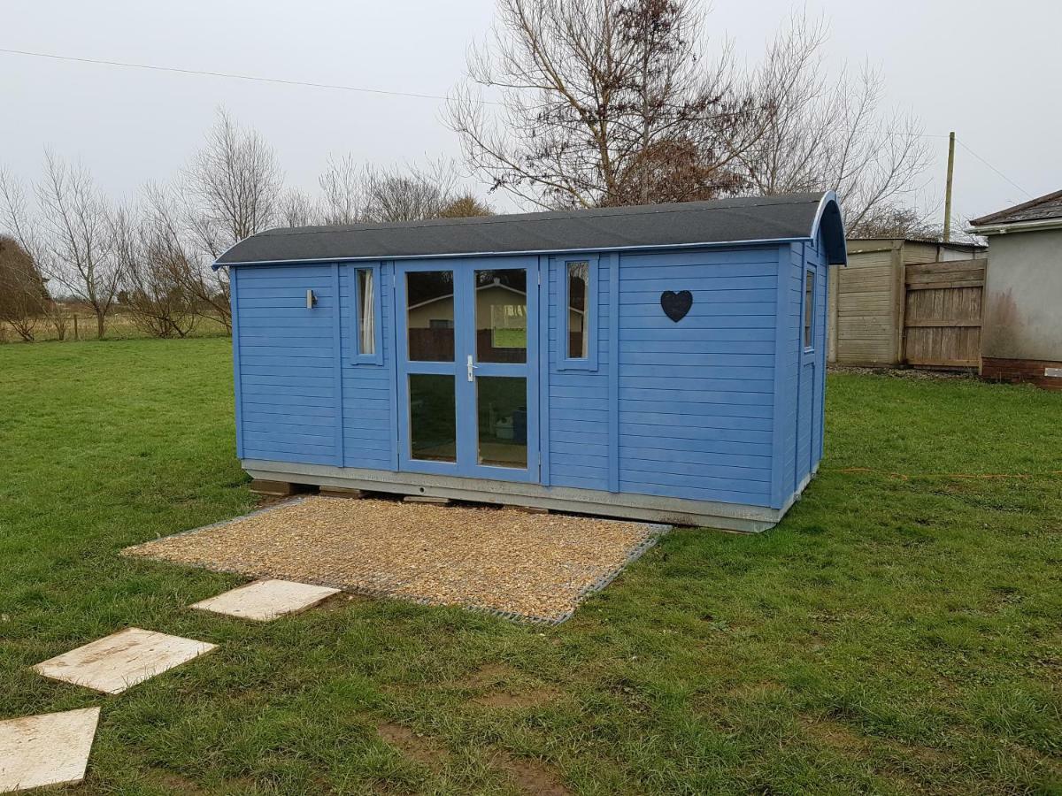 Acorn Camping And Caravan Park Llantwit Major Exterior photo