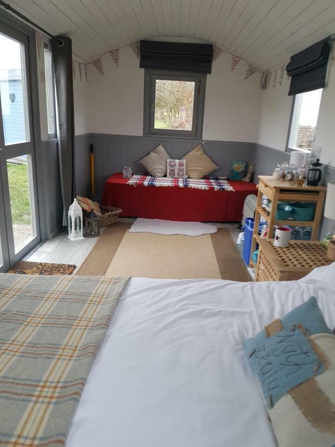 Acorn Camping And Caravan Park Llantwit Major Exterior photo