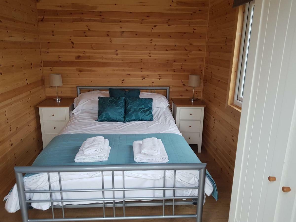 Acorn Camping And Caravan Park Llantwit Major Exterior photo