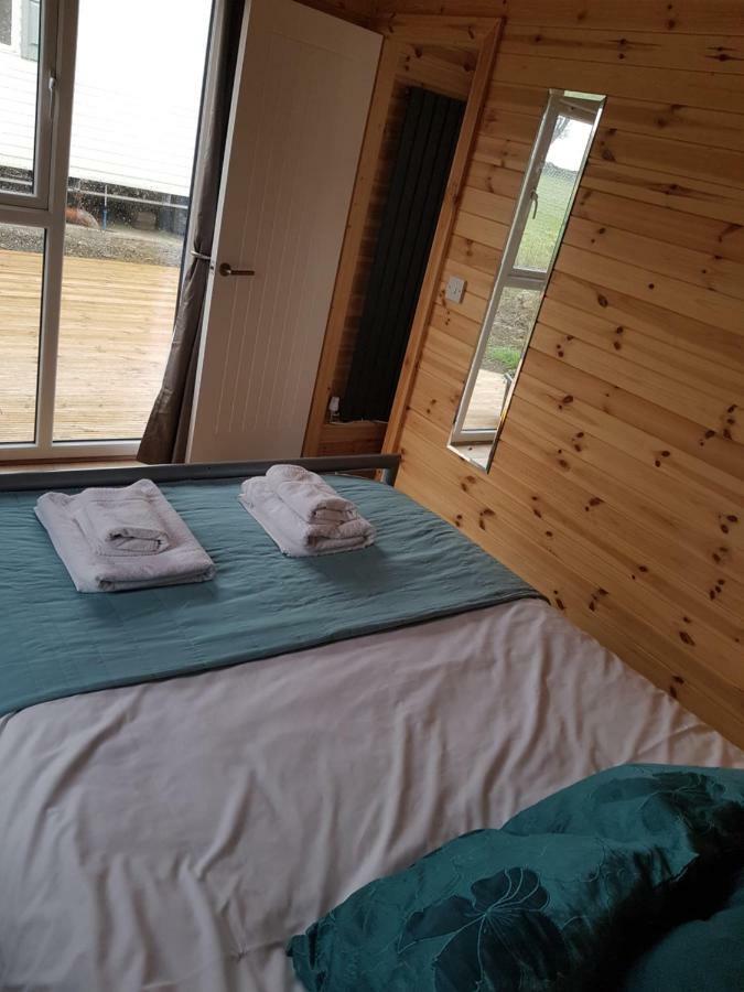 Acorn Camping And Caravan Park Llantwit Major Exterior photo