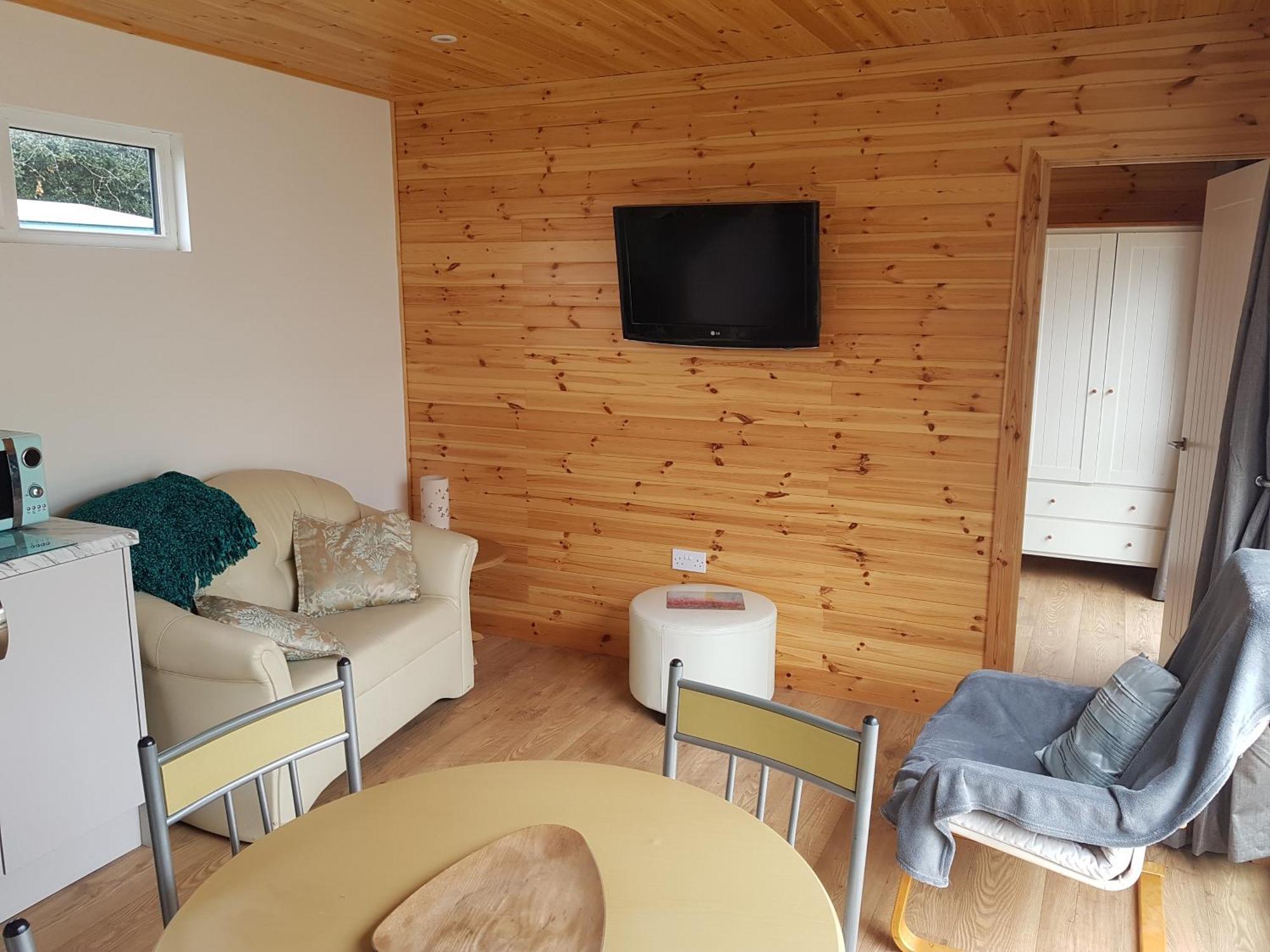 Acorn Camping And Caravan Park Llantwit Major Exterior photo