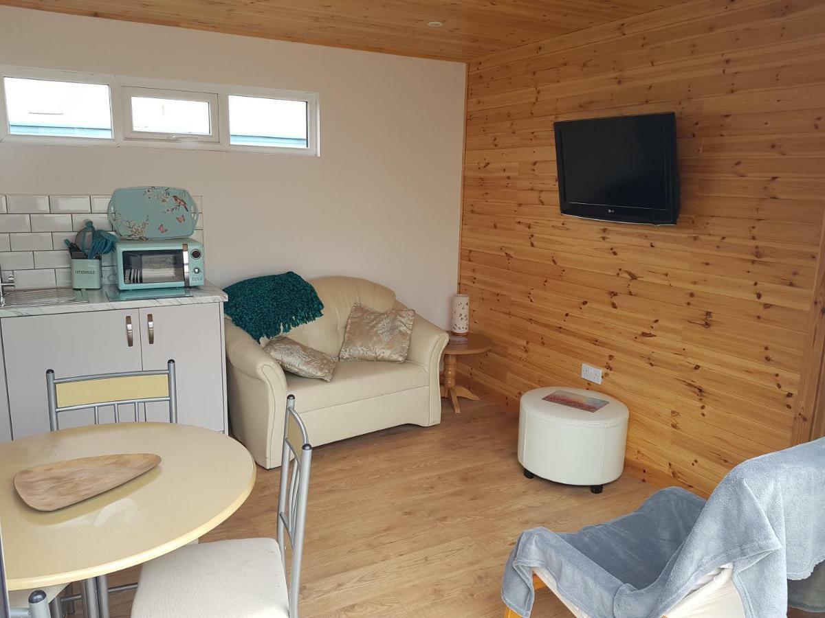 Acorn Camping And Caravan Park Llantwit Major Exterior photo