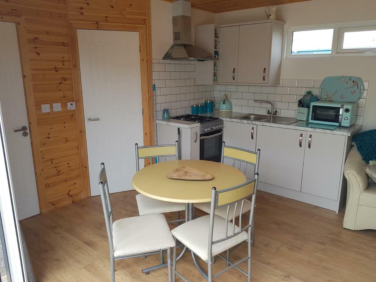 Acorn Camping And Caravan Park Llantwit Major Exterior photo